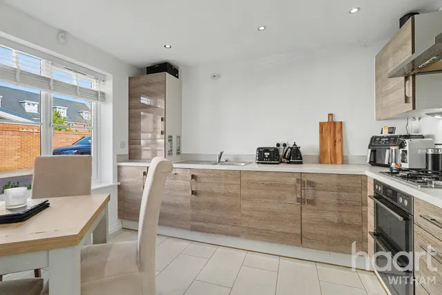 Duncombe Close, Witham, CM8, photo 3