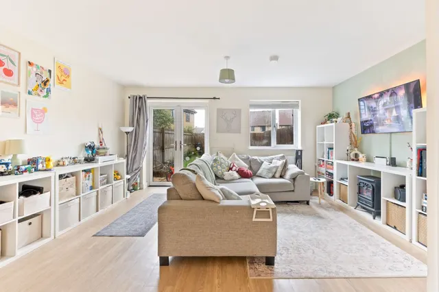 Fox Avenue, Yatton, BS49, photo 3