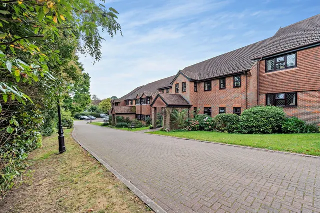 Turneys Orchard, Chorleywood, WD3, photo 1