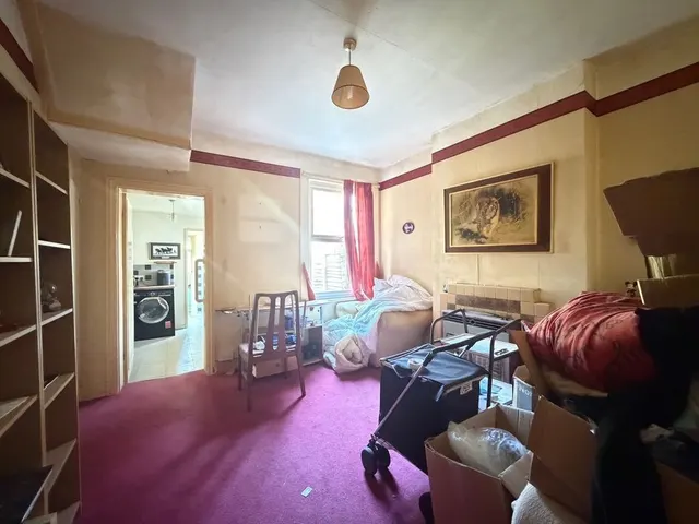 Woodside Crescent, Sidcup, DA15, photo 3