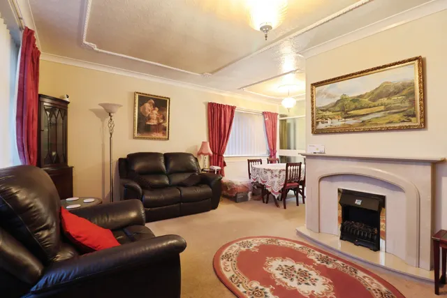 Balmoral Road, Dunscroft, DN7, photo 3