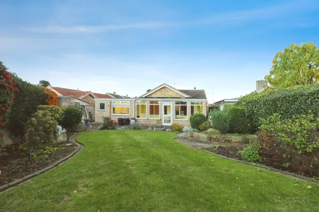 Balmoral Road, Dunscroft, DN7, photo 1
