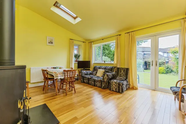 Friars Close, Macclesfield, SK10, photo 2