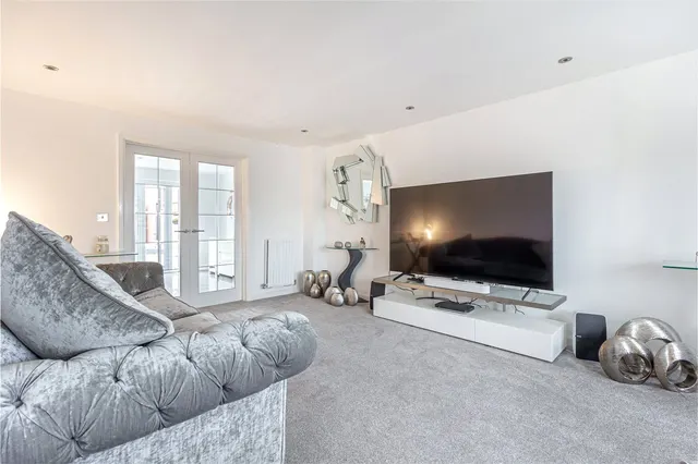 Photo 2 — Claydon Close, Redditch, B97 6RW
