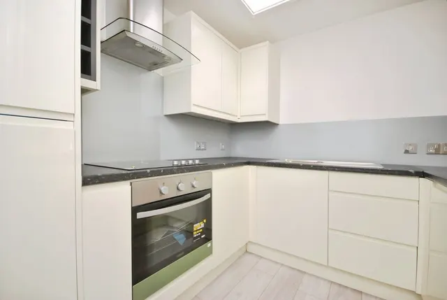 Photo 3 — London Lane, Bromley, BR1