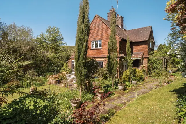 Chilcrofts Road, HASLEMERE, GU27, photo 1