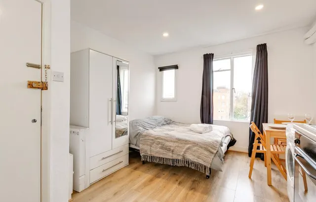 Penywern Road, SW5, photo 2