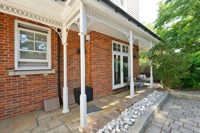 Photo 3 — Oatlands Chase, Weybridge, Surrey, KT13 9RS