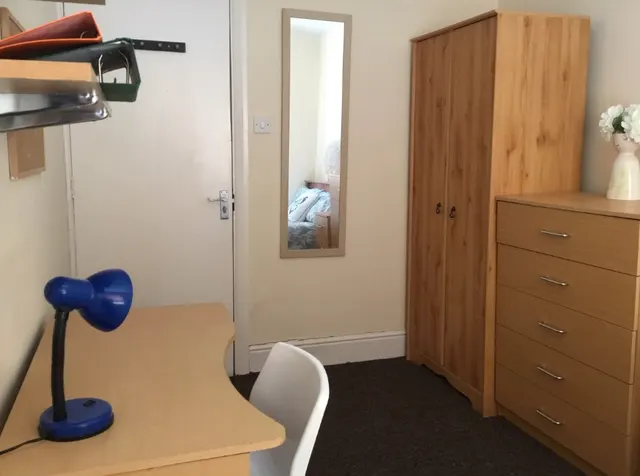Heeley Road, B29, photo 3