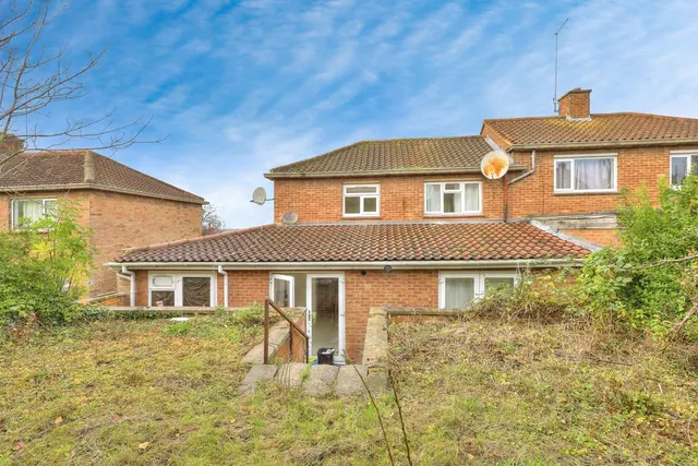 Photo 2 — Chalcombe Avenue, Northampton, Northamptonshire, NN2