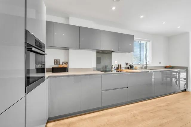 Photo 3 — Flat 1, Statham Court, LONDON