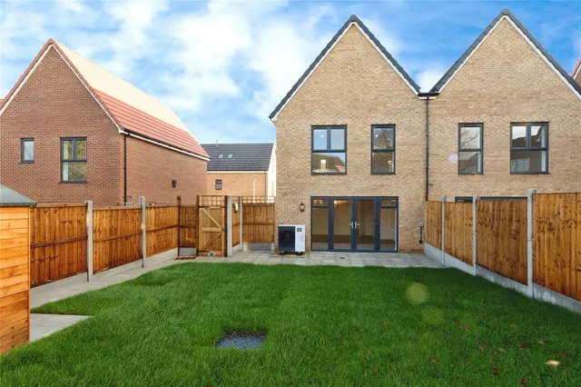 Photo 3 — Ganels Mews, Ganels Road, Billericay, Essex, CM11