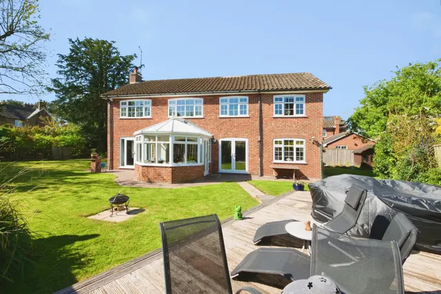 Vicarage Lane, Naburn, YO19, photo 1