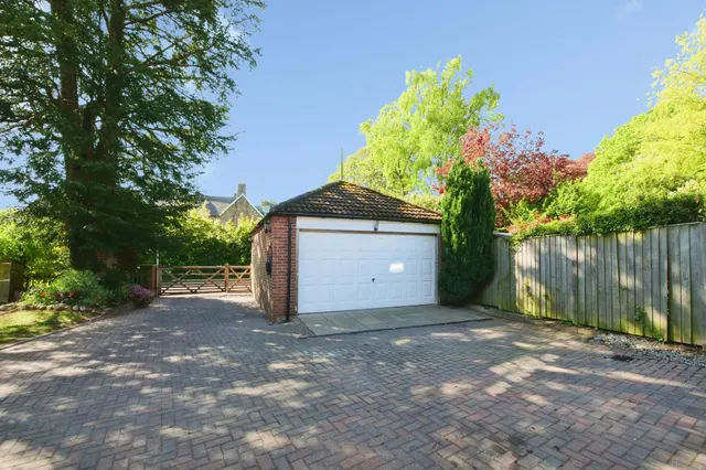 Vicarage Lane, Naburn, YO19, photo 3
