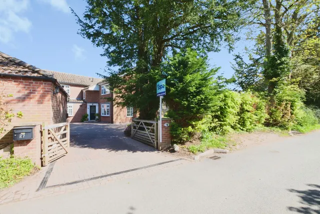 Vicarage Lane, Naburn, YO19, photo 2