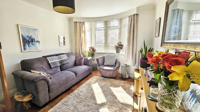 Photo 3 — Everswell Road, Cardiff, CF5