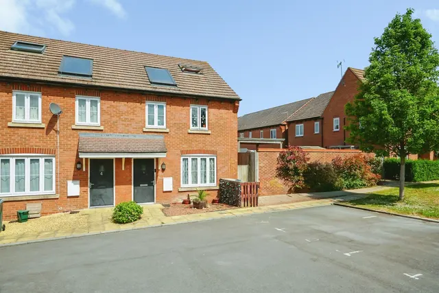 Greenfinch Road, Didcot, photo 1