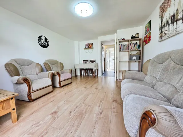 Graces Field, Stroud, GL5, photo 3