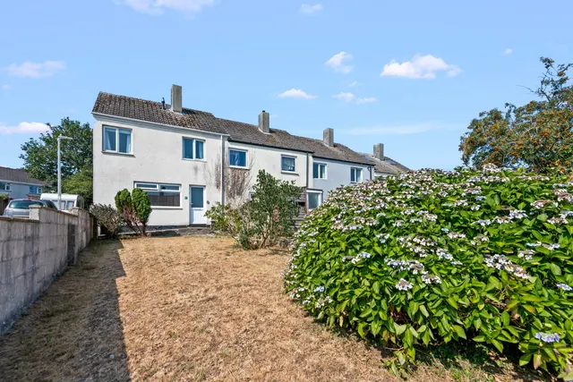 Beatrice Gardens, Saltash, PL12, photo 1