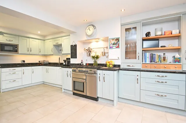 St. Helens Road, Harrogate, HG2, photo 3