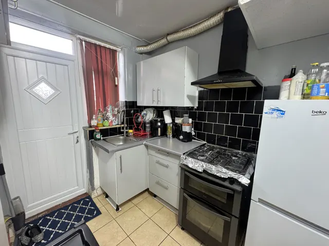 Longden Road, Longsight, M12, photo 2