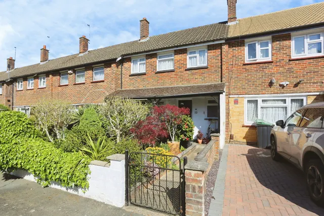 Horsley Drive, Croydon, photo 1