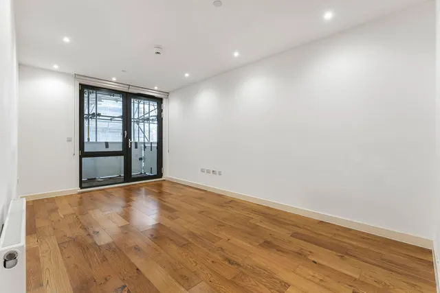 Palmers Road, Bethnal Green, E2, photo 2