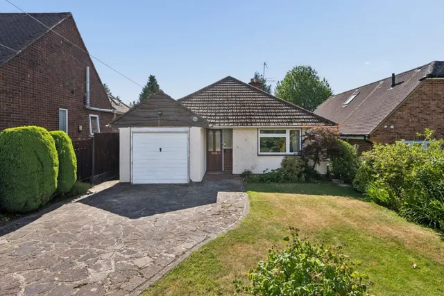 Latimer Close, Little Chalfont, Buckinghamshire, HP6 6QS, photo 1