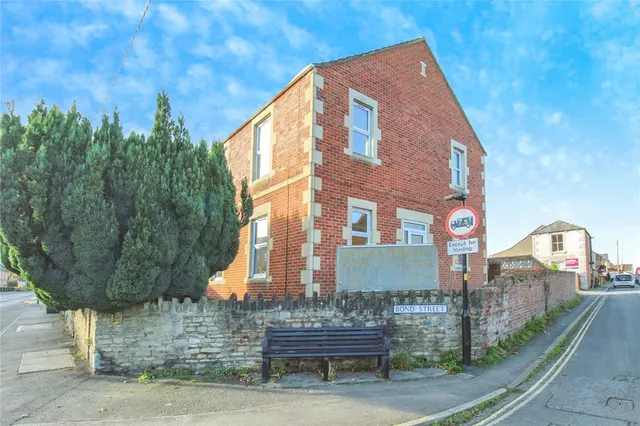 Trowbridge, Wiltshire, photo 1