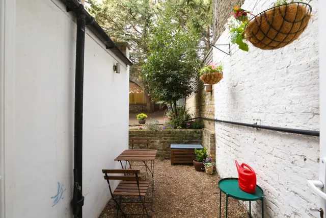 Flaxman Road, London, SE5, photo 2