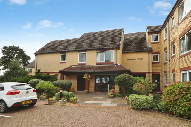 Bradford Place, Penarth, CF64, photo 1