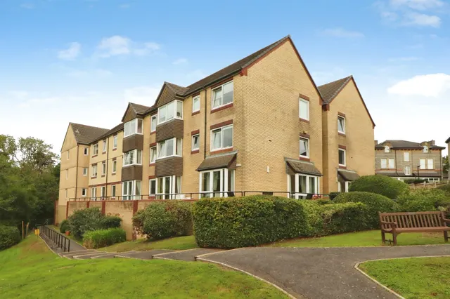 Bradford Place, Penarth, CF64, photo 2