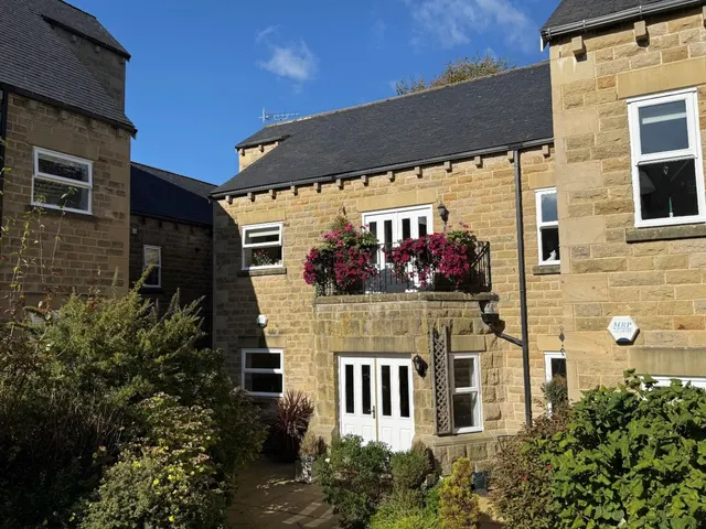 Regency Court, Ilkley, LS29, photo 1