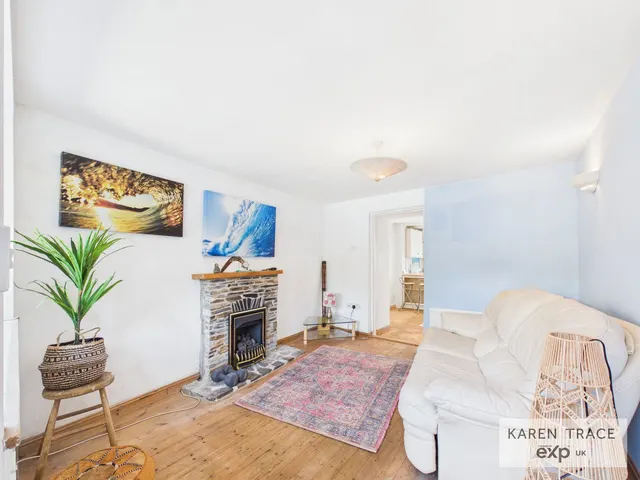 Photo 3 — Ledrah Road, St Austell, PL25