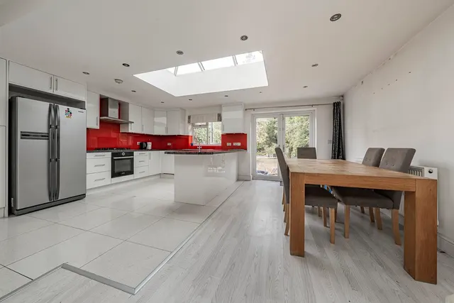 Photo 2 — Ferrers Avenue, West Drayton