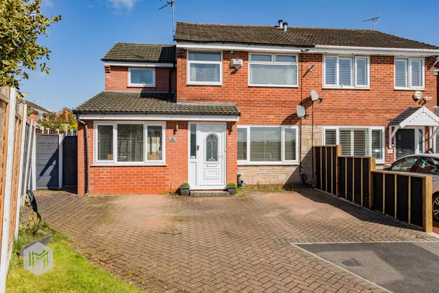 Meadowfield Drive, Worsley, Manchester, M28 1NG, photo 1