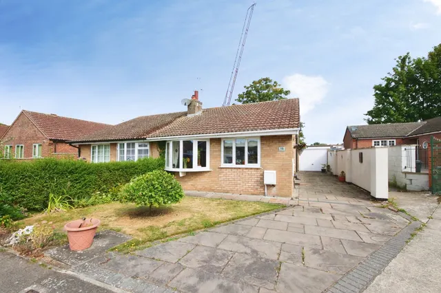 St. Marys Close, Wigginton, YO32, photo 1