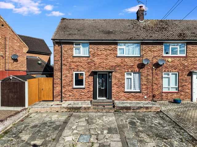 64 The Chase, Boreham, Chelmsford, Essex, CM3 3DE, photo 1
