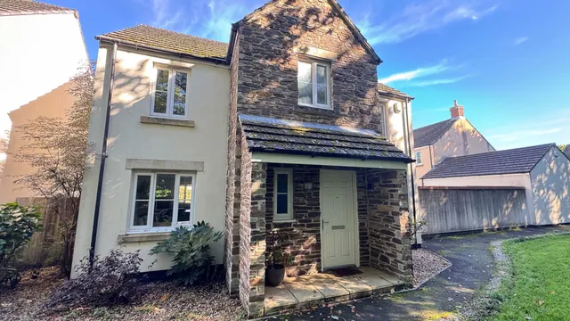 Woodpecker Way, Whitchurch, PL19, photo 1