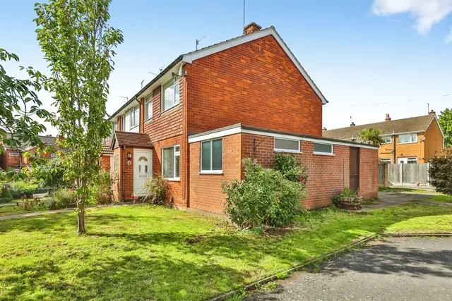 Gallows Inn Close, Ilkeston, DE7, photo 1