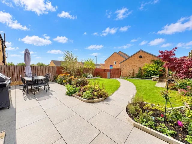 Hutchinson Close, Coundon, DL14, photo 3
