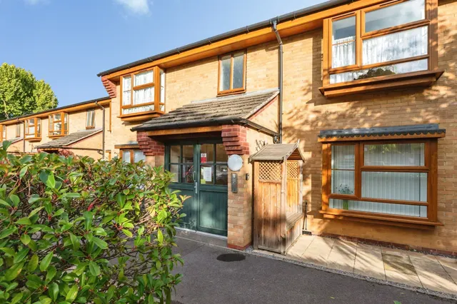 Palmers Drive, Grays, RM17, photo 1