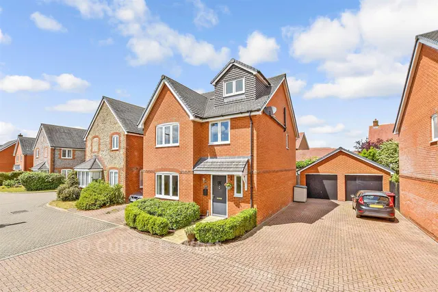 Vespasian Close, Westhampnett, PO18, photo 1