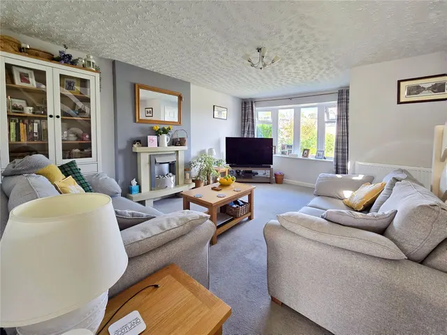Daffodil Close, Haslingden, BB4, photo 2