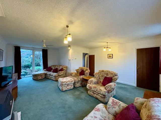 For SaleSutton Lane, Adlington, photo 2
