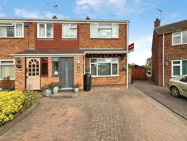 Home Farm Crescent, Whitnash, Leamington Spa, photo 1