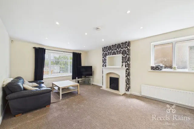 Clay Butts, Birkby, HD2, photo 2