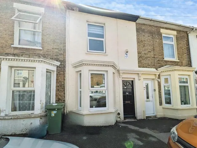 Berridge Road, Sheerness, Kent, ME12, photo 1