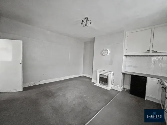 Photo 3 — Soothill Lane Soothill, Batley WF17 6NR
