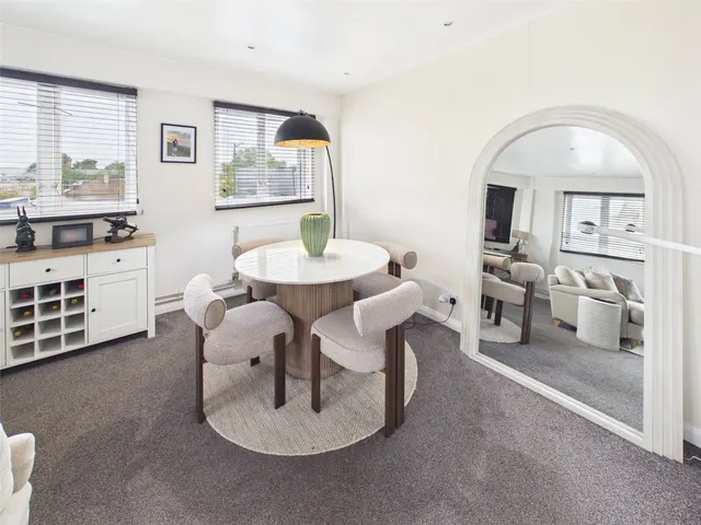 Park Road, Hampton Hill, TW12, photo 2